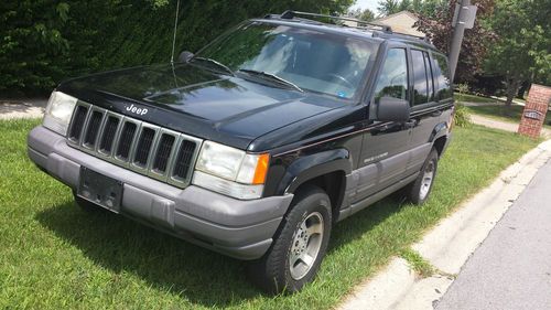 Grand cherokee laredo 4wd straight 6 auto cold a/c good mpg very clean car