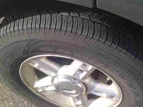 2004 Ford Explorer XLS Sport 4x4, image 9