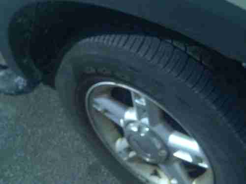 2004 Ford Explorer XLS Sport 4x4, image 10