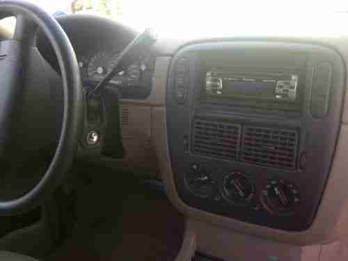 2004 Ford Explorer XLS Sport 4x4, image 13