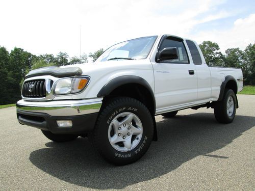 2003 toyota tacoma**1 owner**87k original miles***all the right options**