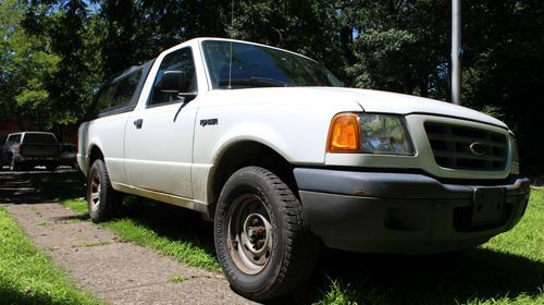 2003 ford ranger xl standard cab pickup truck 2-door 2.3l w/ cap 2dr