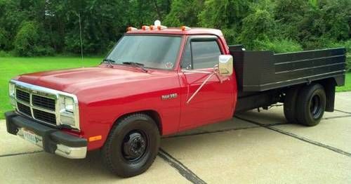 1991 dodge d350 2wd 12 valve cummins diesel, auto trans, 84" ca flatbed, no rust