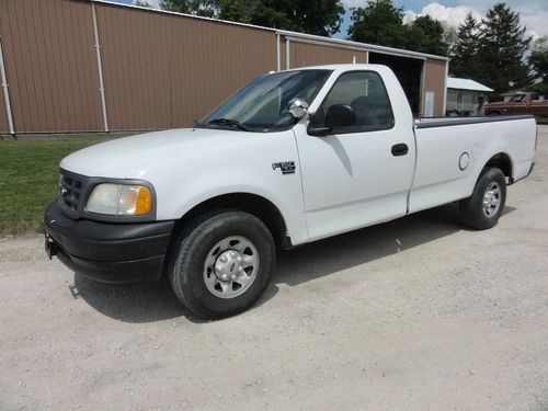 2001 ford f-150 xl standard cab pickup 2-door 5.4l