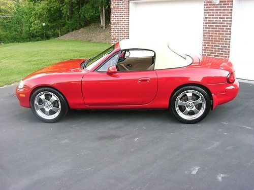 2002 mazda miata se convertible 2-door 1.8l