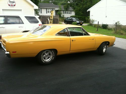 1969 plymouth roadrunner base 6.3l