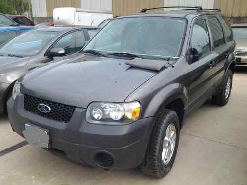 2005 Ford Escape XLS Sport Utility 4-Door 2.3L, image 5