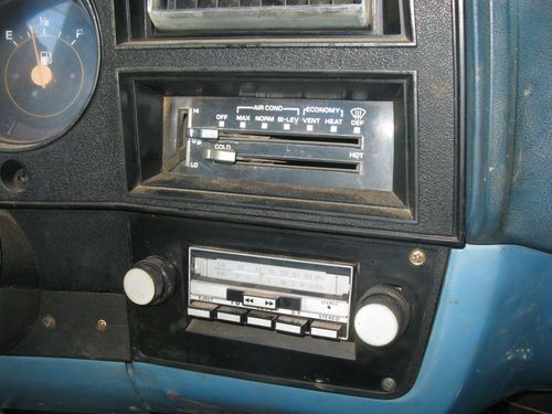 1984 chevy 4x4 dually, cab/chassie 454,3speed  manual trans with low gear,PTO, image 12