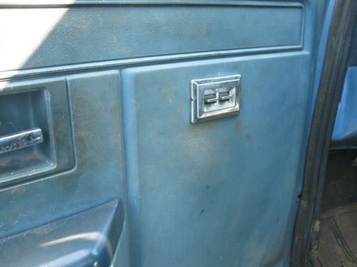 1984 chevy 4x4 dually, cab/chassie 454,3speed  manual trans with low gear,PTO, image 20