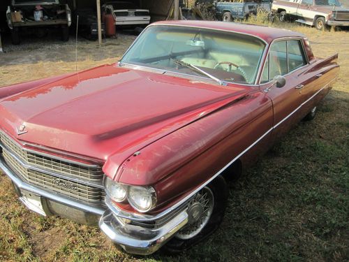 1963 Cadillac DeVille Sedan red with white interior, image 2