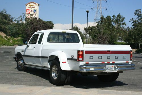 1992 dodge d350 cummins diesel- very clean!! 170k- le