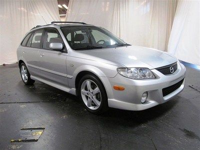 Only 62k miles, sunroof, 16" alloy wheels, cd, and much more!!