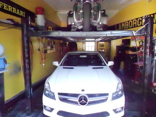 Sl550 hardtop convertible white interior black under carriage led lights white,