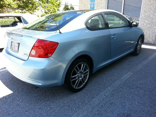 2005 scion tc base coupe 2-door 2.4l