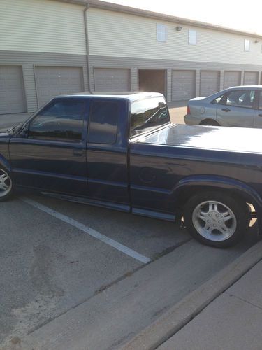 2000 chevrolet s10 xtreme extended cab pickup 3-door 2.2l (bad motor)