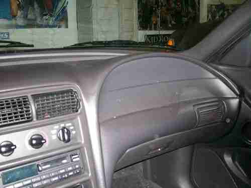 2000 Ford Mustang Base Coupe Parts Car of Fix, image 10
