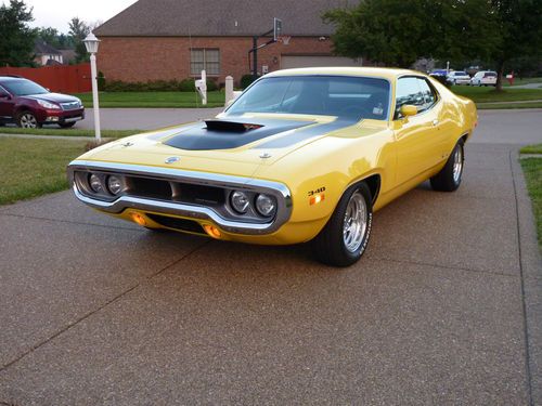 1972 plymouth roadrunner lemon twist air grabber