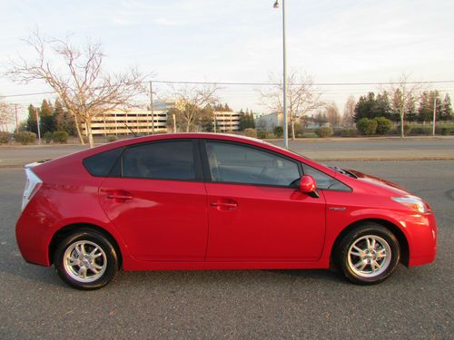 2010 prius low miles navigation camera bluetooth jbl sound system usb/aux port!