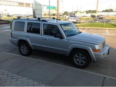 2006 Jeep Commander Limite3d 5.7L Hemi One Owner, image 2