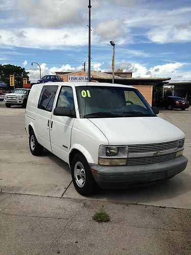 Chevrolet astro vans 2001