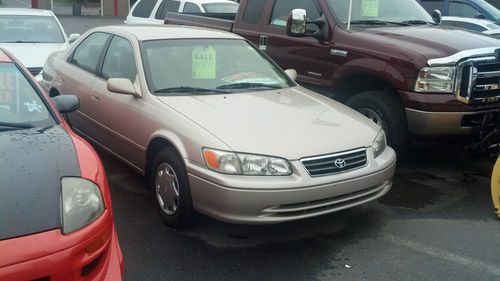 2000 toyota camry le sedan 4-door 2.4l