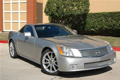 2006 cadillac xlr-v(9000 miles)