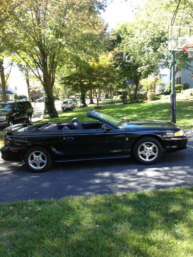 1994 mustang convertible black