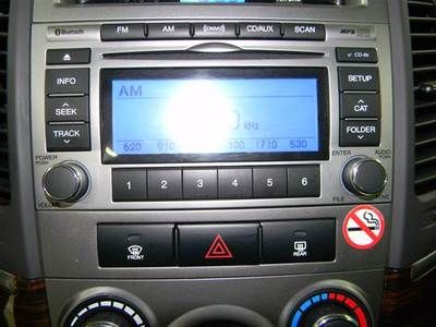 GLS SUV 2.4L CD 4 wheel disc brakes ABS brakes AM/FM radio Air conditioning, image 16