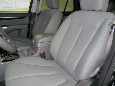 GLS SUV 2.4L CD 4 wheel disc brakes ABS brakes AM/FM radio Air conditioning, image 18