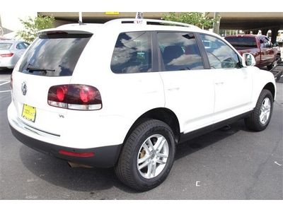 VR6 SUV 3.6L CD 4X4 Traction Control Power Steering ABS 4-Wheel Disc Brakes, image 10
