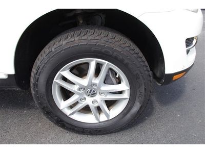 VR6 SUV 3.6L CD 4X4 Traction Control Power Steering ABS 4-Wheel Disc Brakes, image 12