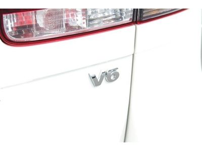 VR6 SUV 3.6L CD 4X4 Traction Control Power Steering ABS 4-Wheel Disc Brakes, image 16