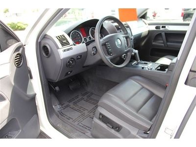 VR6 SUV 3.6L CD 4X4 Traction Control Power Steering ABS 4-Wheel Disc Brakes, image 17