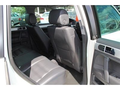 VR6 SUV 3.6L CD 4X4 Traction Control Power Steering ABS 4-Wheel Disc Brakes, image 21