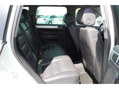 VR6 SUV 3.6L CD 4X4 Traction Control Power Steering ABS 4-Wheel Disc Brakes, image 22