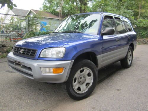 2000 toyota rav4**low miles**very clean**warranty**just serviced**low reserve!!!