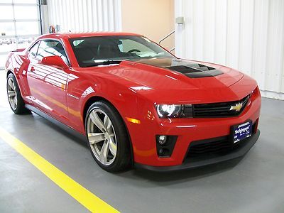 New 2013 chevy camaro zl1 supercharged v8 6.2l navigation leather suede sunroof