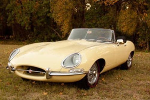 Jaguar xke series 1 roadster - matching numbers car