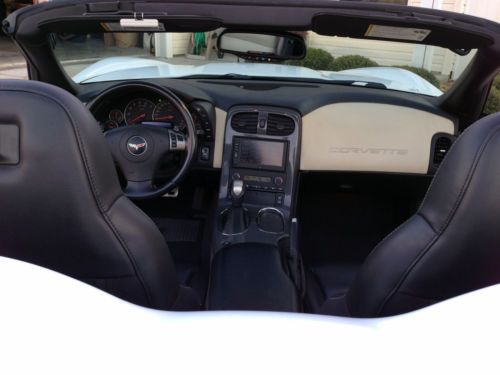 2008 Corvette Convertible, white with ebony and linen seats, loaded 35,500, image 8
