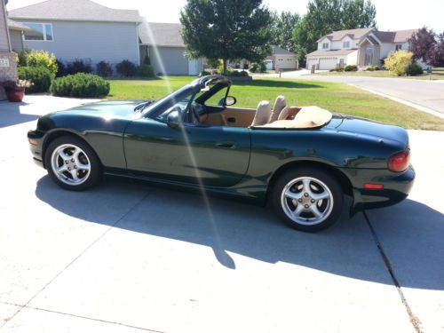 1999 mazda miata mx5, convertible, 5-speed,  a/c,  cruise, rear defrost, green