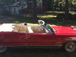 1965 pontiac bonneville convertible, image 2