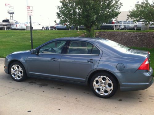 2011 ford fusion se sedan 4-door 2.5l steel blue