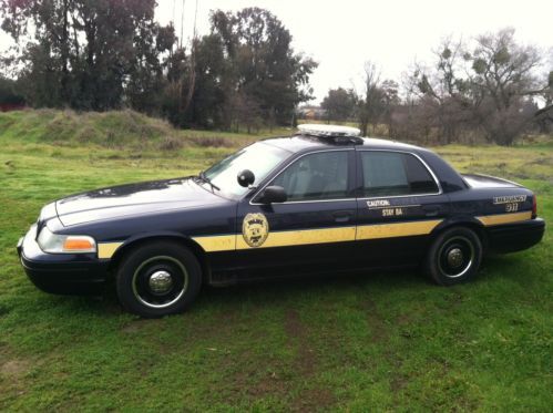 2003 ford crown victoria police interceptor sedan 4-door 4.6l