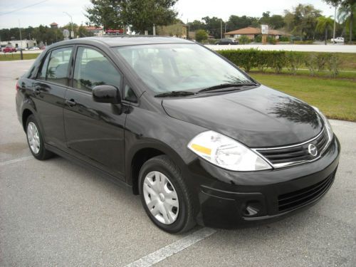 2011 nissan versa s sedan 4-door 1.8l