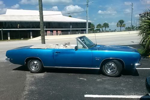 1968 plymouth barracuda 318 2 door c o n v e r t i b l e auto on clumn