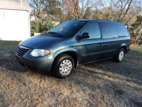 2006 chrysler town&amp;country 99000 miles