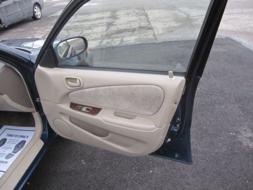 98 99 TOYOTA COROLLA LE 4DOOR . AUTOMATIC,LOW MILES 68K,GREAT ON GAS, RUNS GREAT, image 24