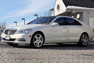 Diamond white auto awd panorama roof 19&#034; amg wheels only 11,594 miles like new