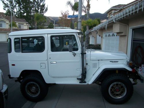 1982 toyota fj40