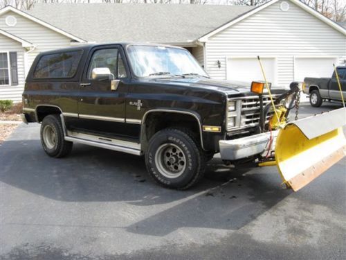 For sale 1987 k5 chevy blazer and myers snow plow.